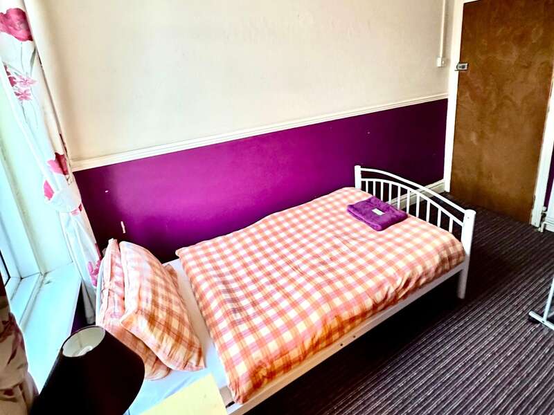 Budget Single En-suite Room (Room Only)